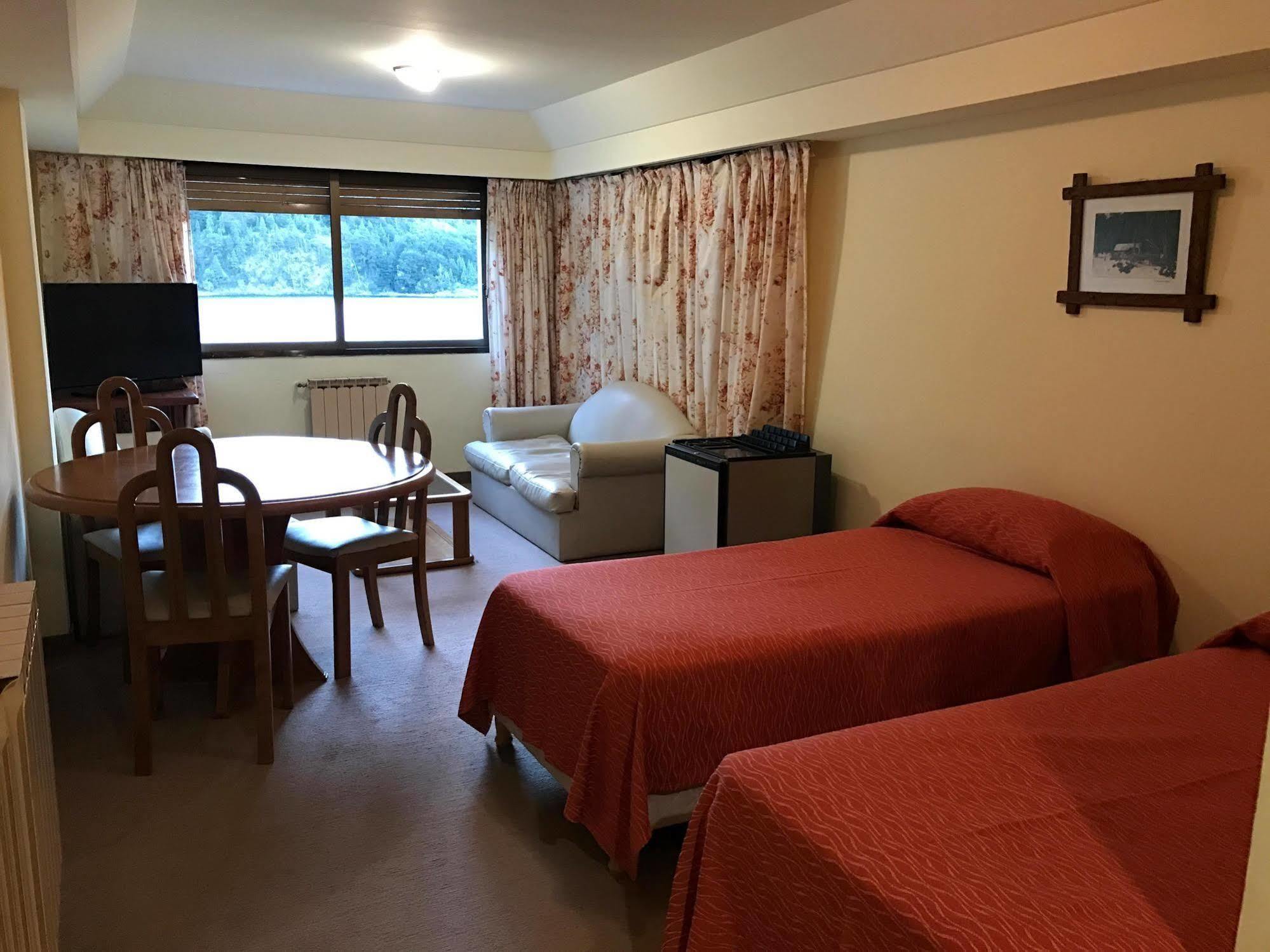 Hotel Alun Nehuen San Carlos de Bariloche Extérieur photo